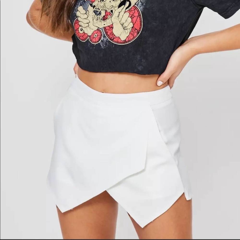 NWT Missguided White Envelope Skort